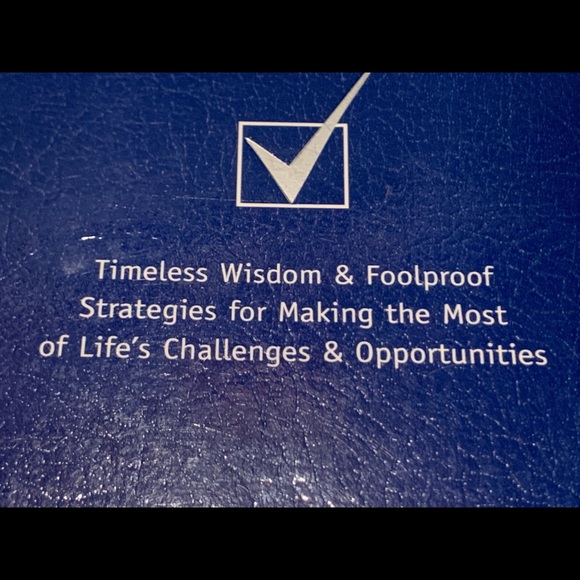 NWT CHECKLIST FOR LIFE FOR GRADUATES BOOK. - Picture 2 of 11